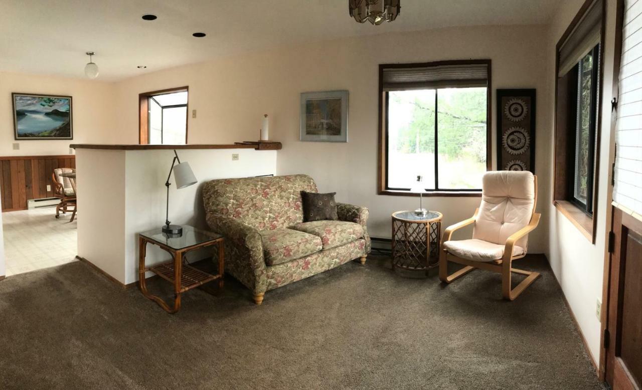 Driftwood Village Cottages Sturdies Bay 외부 사진
